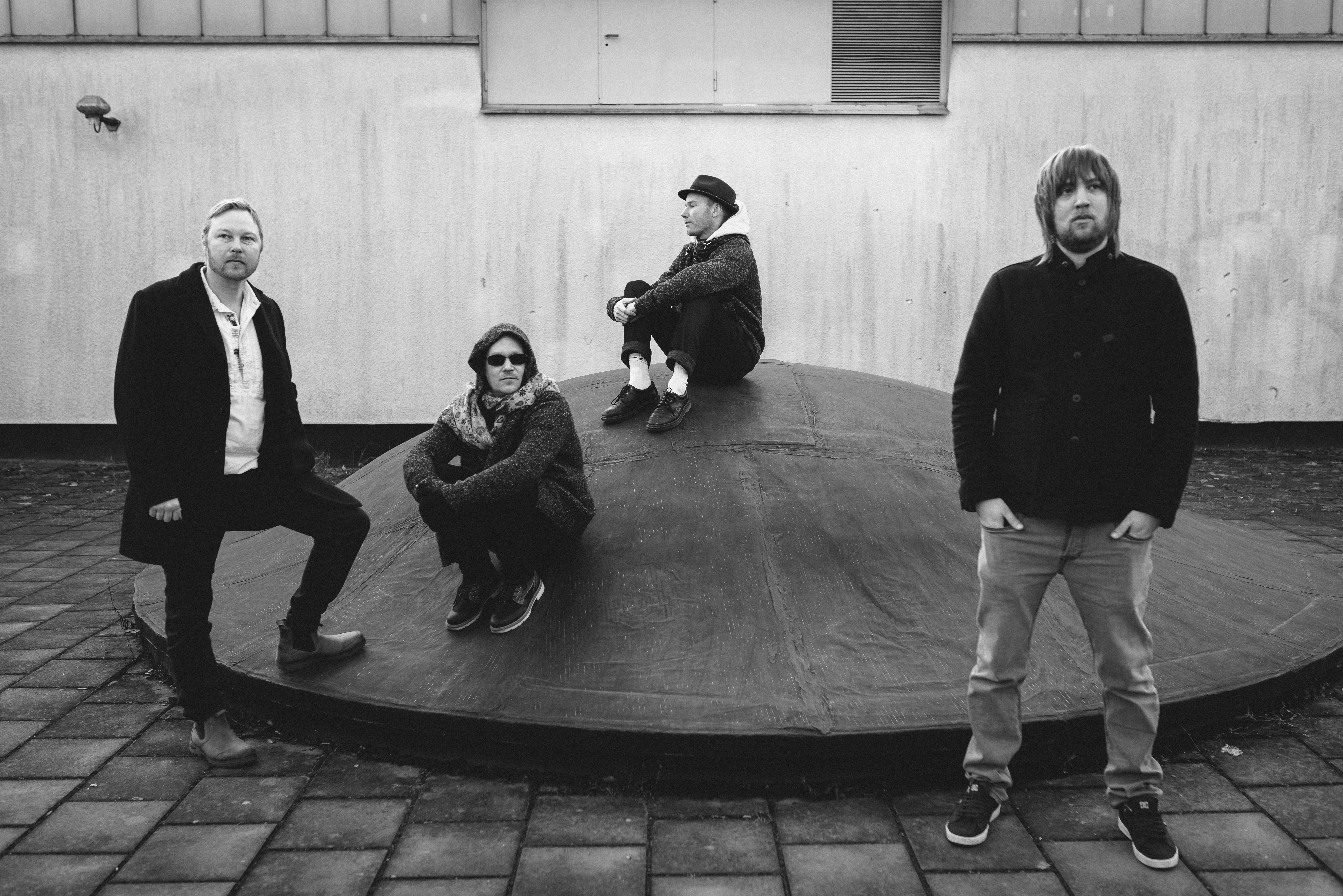 Swedish band Slim Loris discuss brand new single Mindghosts lifted from forthcoming EP Wild & Untamed